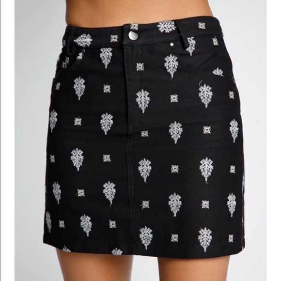 Black & white Jean Skirt by Love Riche new - Picture 3 of 8